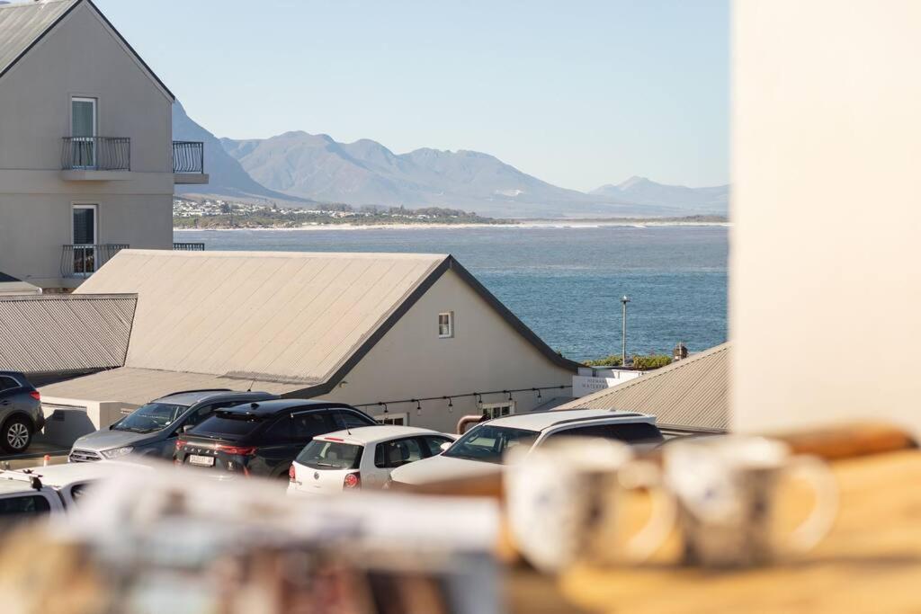Hermanus Waterfront, Sea View Apartment With Balcony Zewnętrze zdjęcie