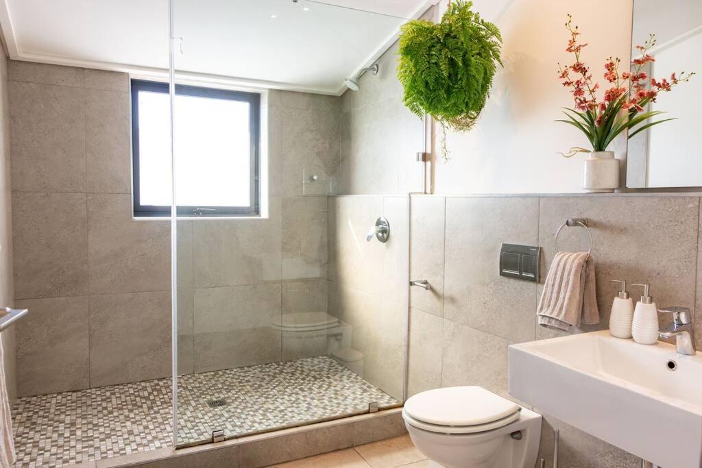 Hermanus Waterfront, Sea View Apartment With Balcony Zewnętrze zdjęcie